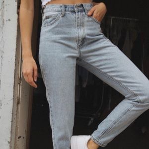 Jane Light Wash Jean